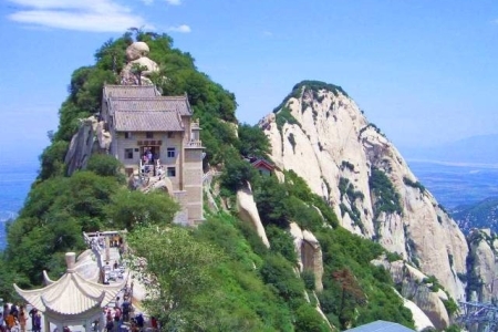 华山位于哪个省的