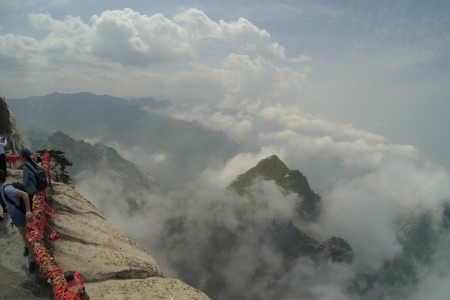 华山和泰山谁更难爬