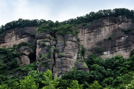 剑门山的名称是怎么来的