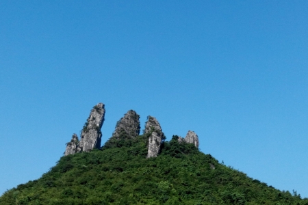 海南十大最高山峰有哪些