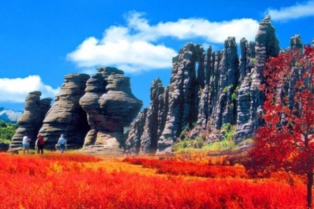 内蒙古最高山峰有哪些