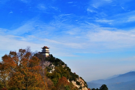 西安什么山比较出名