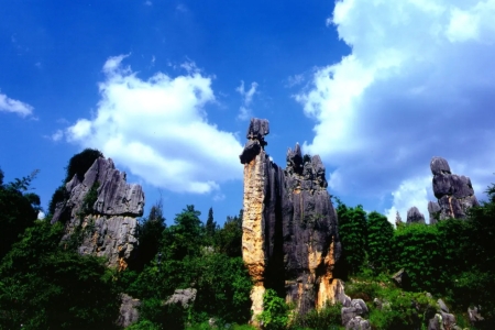 云南十大著名山峰有哪些