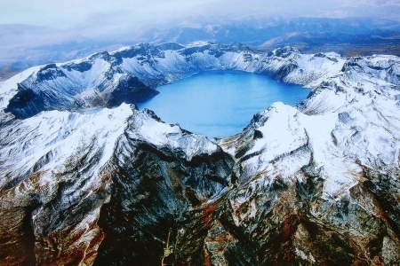 长白山是一座火山吗