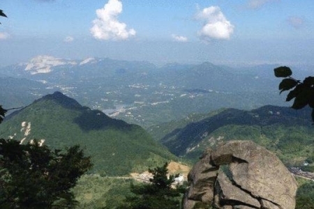 湖北黄冈麻城龟峰山的海拔