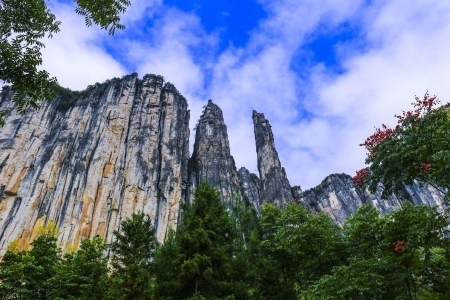 湖北十大著名山峰有哪些