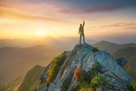 国内有哪些山非常值得一爬