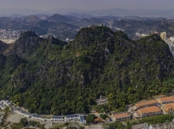 六峰山