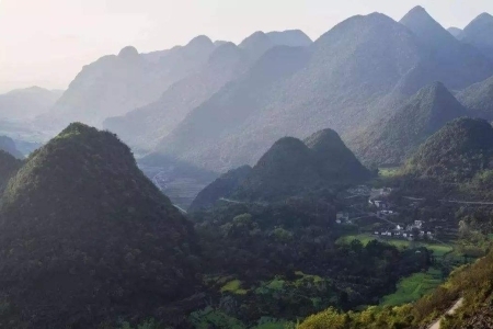 广西什么山比较出名