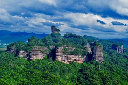 广东有什么山最出名