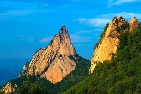 中国第一山峰是什么峰