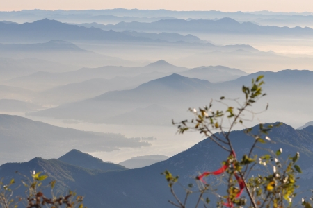 爬泰山累还是黄山累