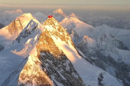 昆仑山最高的三个山峰