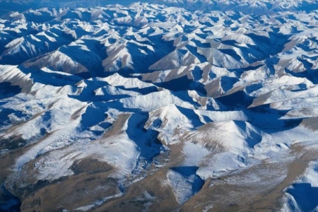 昆仑山第一高峰