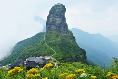 贵州有一座佛教名山曾被誉为小峨眉