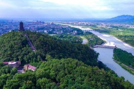 全国哪个城市没有山