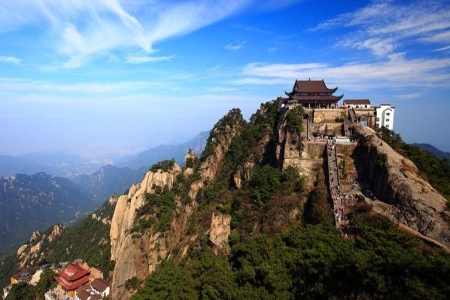 江南第一峰在哪里