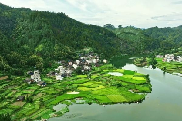 贵山图片